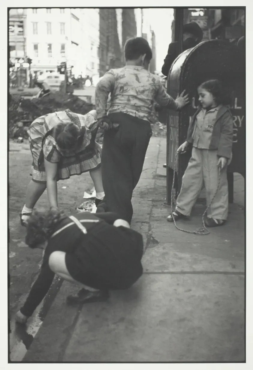 [Louis Faurer] 루이스 포러,1940-50년대 뉴욕 거리 풍경의 관조자 Photo-Image