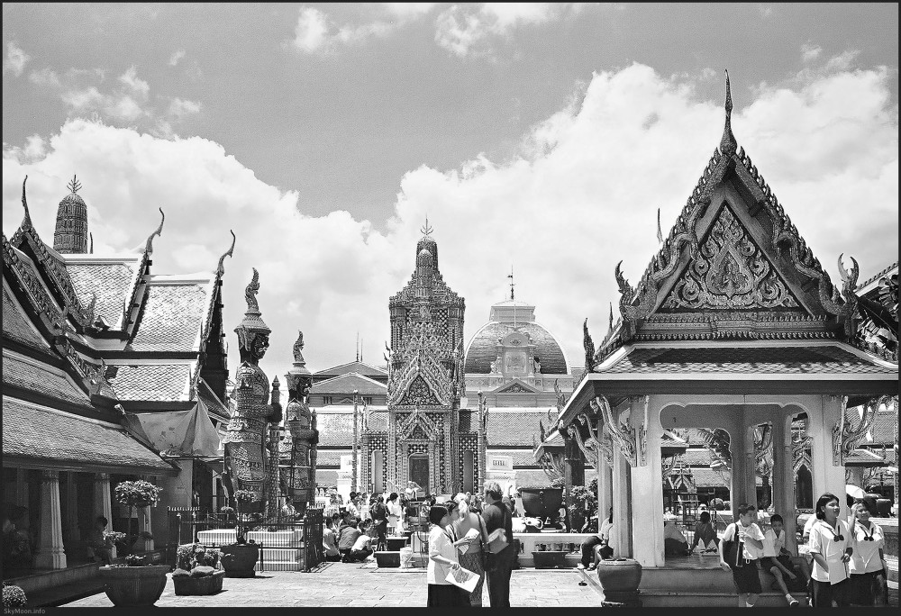 w_BangKok_20030817c_17_tg4xNb-bw.jpg