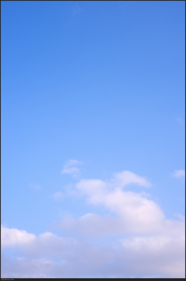 가을 하늘은 칼 한 자루 (The Autumn Sky Is a Single Blade) Photo-Image