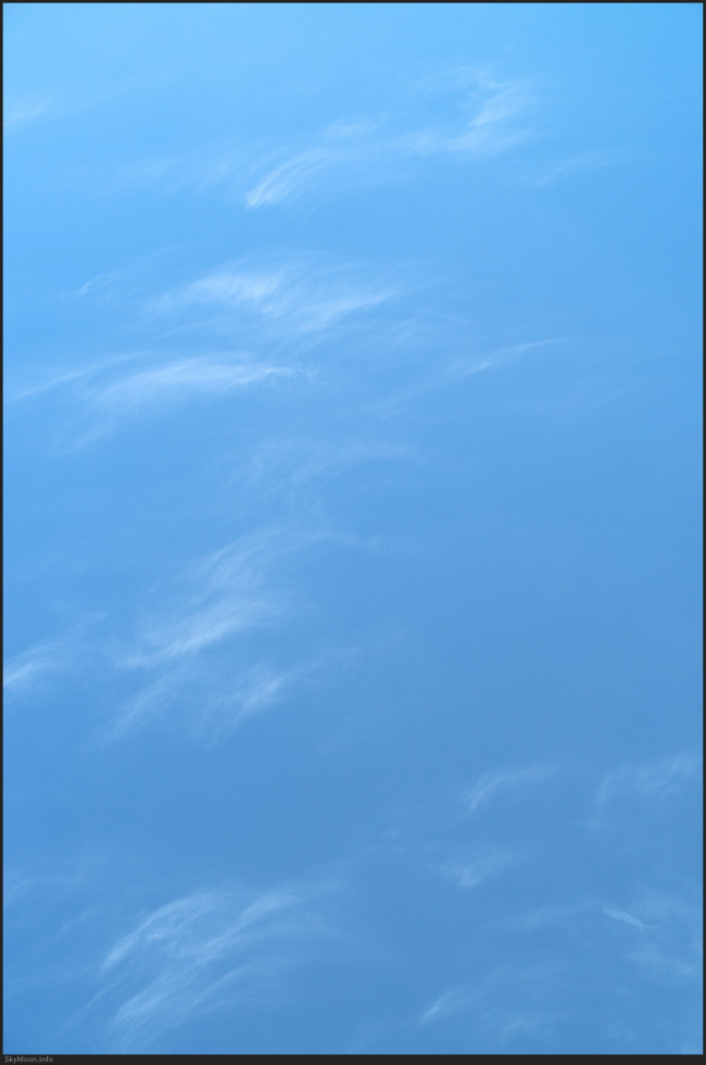 가을 하늘은 칼 한 자루 (The Autumn Sky Is a Single Blade) Photo-Image