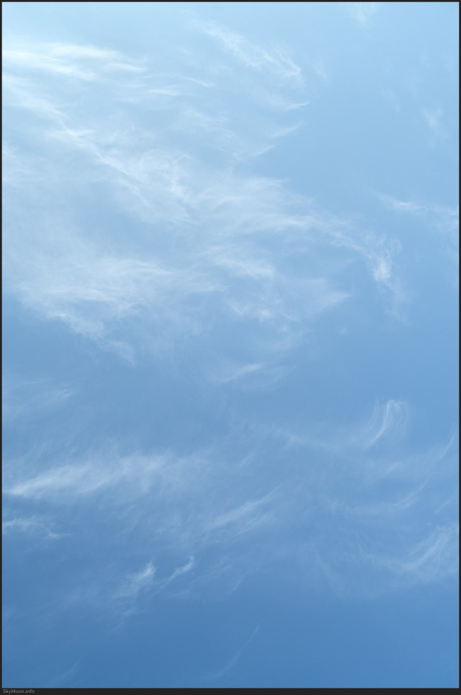 가을 하늘은 칼 한 자루 (The Autumn Sky Is a Single Blade) Photo-Image